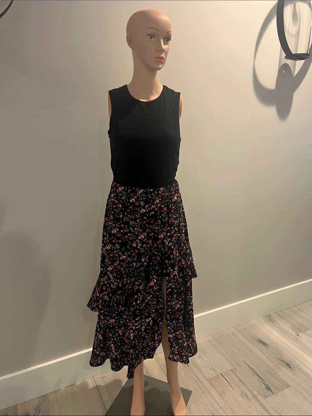 Women's Black Floral High-Low Ruffle Skirt